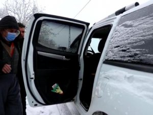 Kar nedeniyle mahsur kalan hastanın imdadına belediye ekipleri yetişti