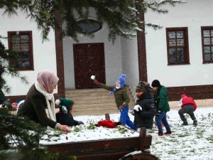 Bağcılar’da kar heyecanı