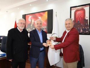 Makedonya Göçmenleri Derneğinden Başkan Bilgin’e ziyaret