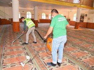 Toroslar’da dezenfekte çalışmaları aralıksız sürüyor