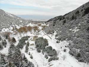 Denizli’yi kaplayan beyaz örtü kendine hayran bıraktırdı