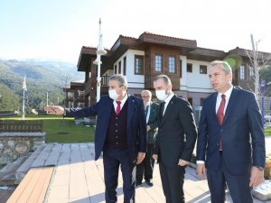 AK Partili Kandemir’den Yunusemre’nin projelerine tam not