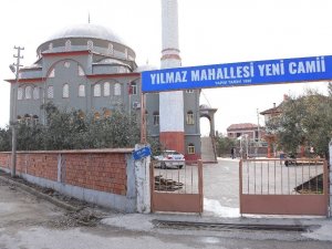 Yılmaz Mahallesindeki camiler yenilendi
