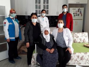 90 yaş üzeri vatandaşlar aşılanıyor