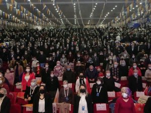 AK Partili Turan, Yunanistan’ın göçmenlere olan politikasını eleştirdi: