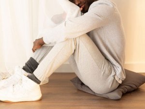 Erkeklerin kış tarzını tamamlayan eşofman takımları raflarda