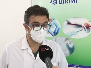 Uzman doktor eczacıların aşılanma sürecini anlattı