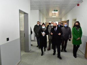 Vali Karadeniz’den inşaatı biten okullarda inceleme