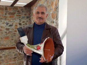 Çömlekten yaptığı Gramofon ile dünya şampiyonu olan Taşhomcu’dan Karacasu’ya destek