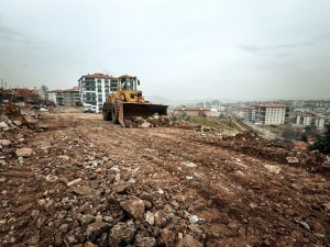 Altındağ Belediyesi 1 yılda 18 kilometre yeni yol açtı