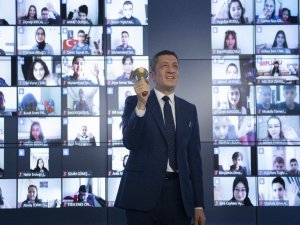 Bakan Selçuk: "15 Şubat’tan itibaren sizleri okullarda görmek, okullarda karşılamak istiyoruz"