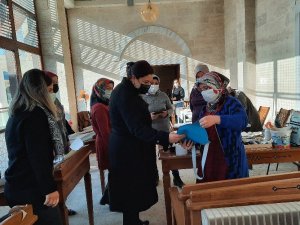 AK Parti İl Başkanı Ünsal, sağlıkçıların ardından kadın girişimcileri ziyaret etti