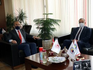 MHP Grup Başkanvekili Akçay’dan Manisa TSO’ya pandemi övgüsü