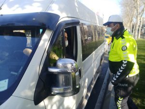 Sokağa çıkma kısıtlaması kapsamında polis ekipleri denetim yaptı