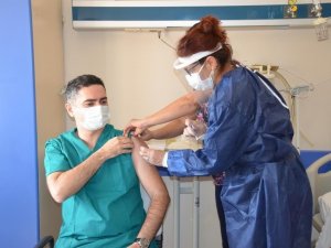 Vali Aksoy Aydın’daki son aşı rakamını açıkladı