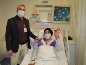 Böbrek ve idrar yolundaki taşlar laparoskopik cerrahi ile çıkarıldı