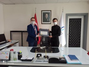 Manisa CBÜ sağlıkçılar için video laringoskop cihazı geliştirdi