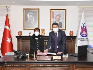 Şehzadeler Belediyesi’nde imzalar sokak hayvanları için atıldı