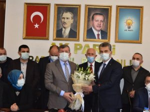 Dr. Sezgin Mumcu AK Parti Trabzon İl Başkanlığı görevini devraldı