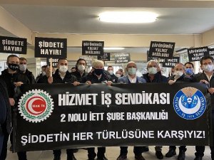 İETT şoförleri bir araya gelerek şoföre şiddeti kınadı