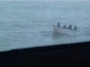 Nijerya açıklarında kaçırılan gemi ilgili açıklama yapan firma yetkilisi, "Şu an için tek önceliğimiz kaçırılmış olan personelin sağ salim evlerine dönmelerini sağlamak"