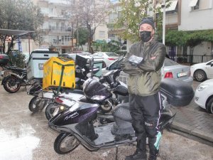 Sitelere motorlu araçla giremeyen kuryelere şimdi de asansör engeli