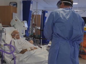 Covid-19’dan ölen Tony Brown: "Eşime geri dönemeyeceğimi söylemek için onu iki defa aradım"