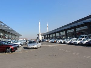 Araç fiyatlarında düşüş devam ediyor