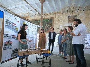 İç mimarlık ve çevre tasarımında saygın üyelik