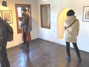 Öğretim Üyesi Kılıçkaya’dan “Doğadan İzler” sergisi