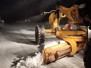 Aydın’da karla kapanan yollar açılıyor