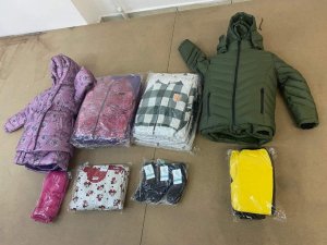 Günaydoğu’daki çocuklara kışlık kıyafet yardımı