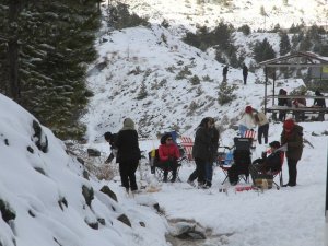 Fethiye’nin  yüksek kesimlerine yılın ilk karı düştü
