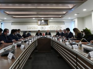 Bakan Karaismailoğlu: “Afganistan ile mevcut iş birliğimizi geliştireceğiz”