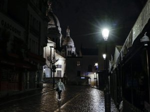 Fransa’da son 24 saatte 23 bin 770 yeni vaka