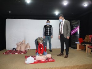 Belediye çalışanlarına ’İlk yardım eğitimi’ verildi