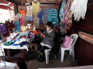 Yalnız dışarı çıkamama fobisini, Kadın ve Aile Kültür Sanat Merkezi’nde yendi