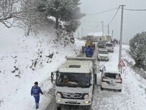 Büyükşehir çalıştı vatandaş yaylada kar keyfi yaşadı