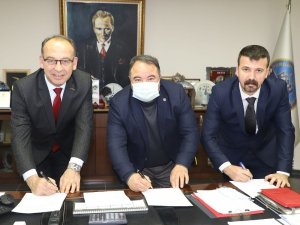 Turgutlu’da 2021 yılı iyileştirme zamları için imzalar atıldı