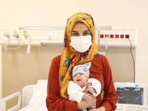Konya’da 480 gram doğan bebek 167 günde hayata tutundu