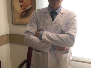 Buzlu yolda yürürken dikkat