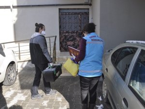 Sağlıkçıların aşı mesaisi