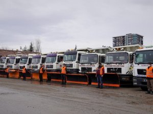 Keçiören’de kar mesaisi