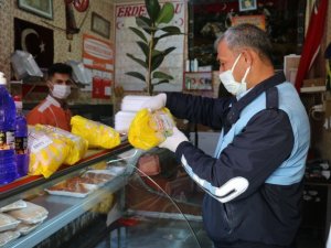 Akçakale’de kısıtlamadan muaf olan iş yerleri denetlendi