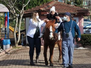 Avusturya’da 1 yıl beklediği özel eğitimi Türkiye’de 1 ayda aldı