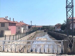 Taşkın koruma kanallarının temizliği tamamlandı