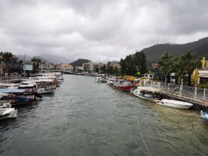 Marmaris’te Lodos etkili oluyor