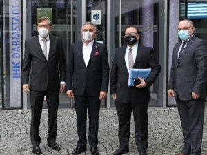 Başkonsolos Tunçer, Bursa’nın kardeş şehri Darmstadt’ın Sanayi ve Ticaret Odasını ziyaret etti
