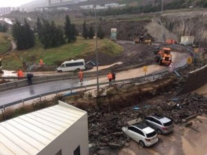İzmir Valiliğinden sel felaketiyle ilgili son dakika açıklaması
