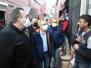 AK Partili heyet sel mağdurları için sahada